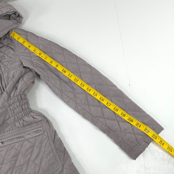 MICHAEL KORS GRAY QUILTED JACKET WOMEN'S SIZE PETITES MEDIUM HOODED ZIP POCKETS - Picture 15 of 16